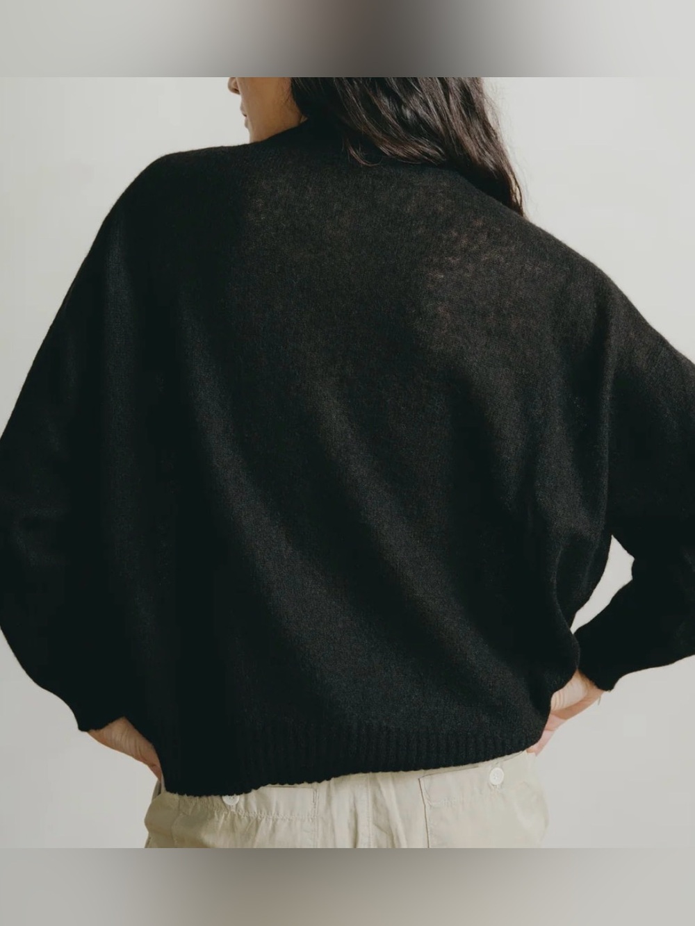 EUC Ozma Chleo Crew Sheer Alpaca Blend in Black size M/L - Picture 3 of 12